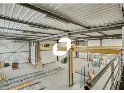 Vente Locaux d'activités - Entrepôts à Voisins-le-Bretonneux