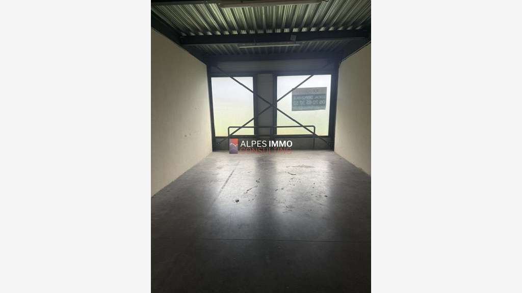 Local d’activités 416m² à vendre à Voreppe