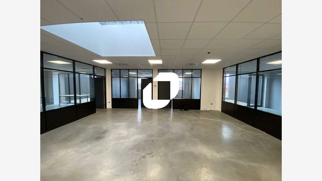 Vente Local d'activité 1735m² Wattrelos
