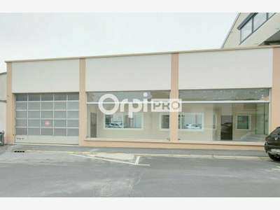 Local d'activité 898m² à vendre à Épernay