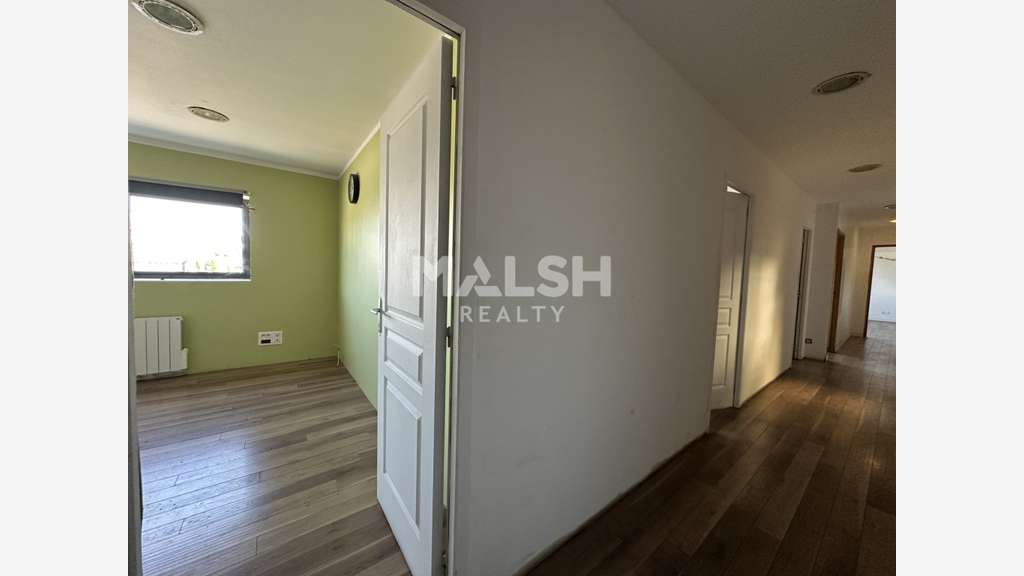 Vente local d'activité bureaux de 1497m² à Fareins