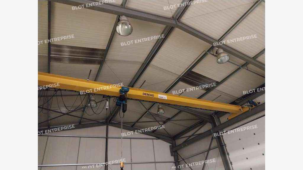 A vendre local d'activités 1010m² à Pleyben