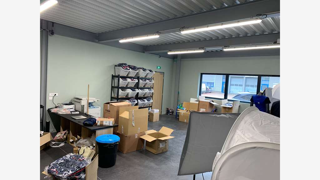 Vente bâtiment d'activité 360m² au Coteau