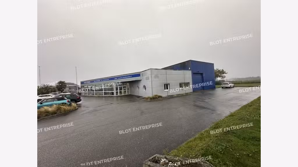 A vendre / à louer local d'activités 630m² Mellac
