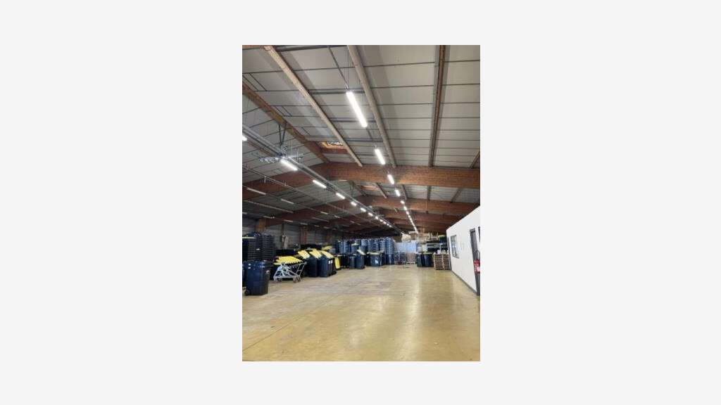Vente local d'activité 2205m² à Montmorillon