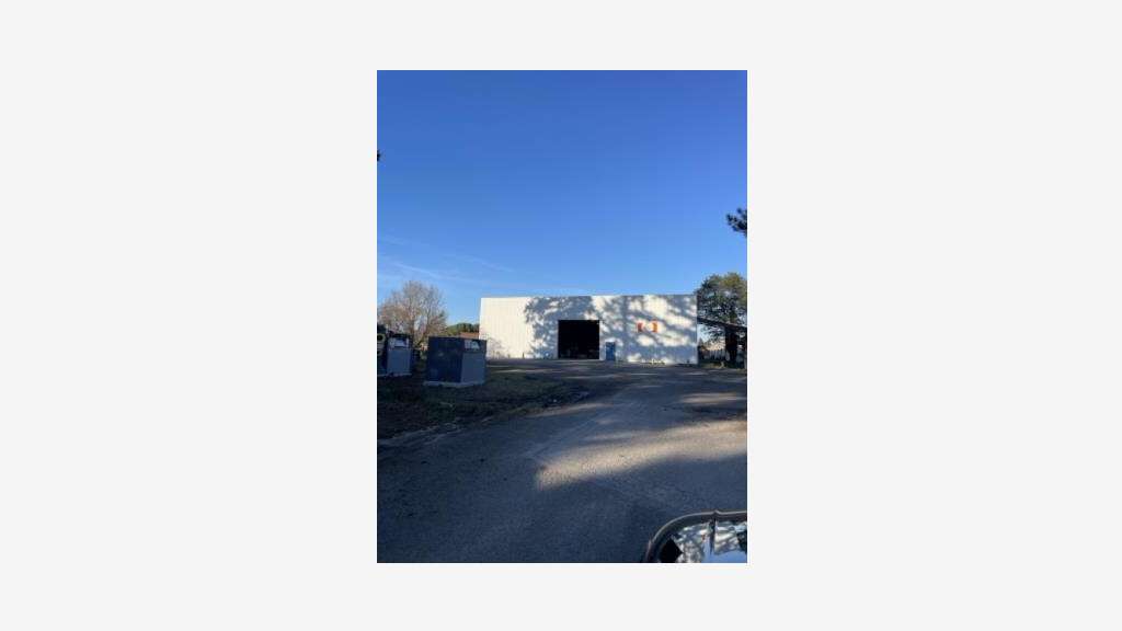 Vente local d'activité 2205m² à Montmorillon