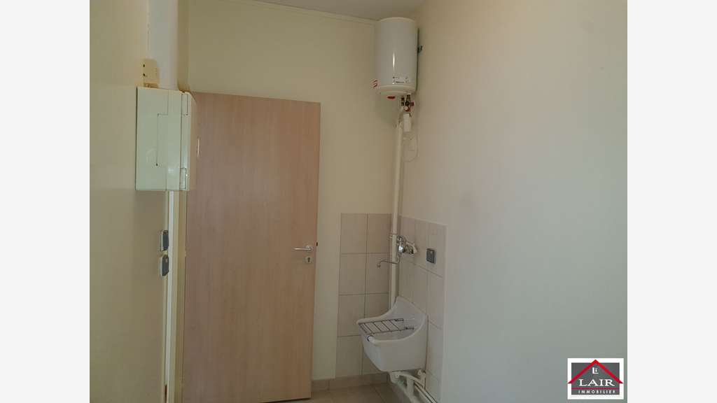 Vente bureau  58m² à Alencon