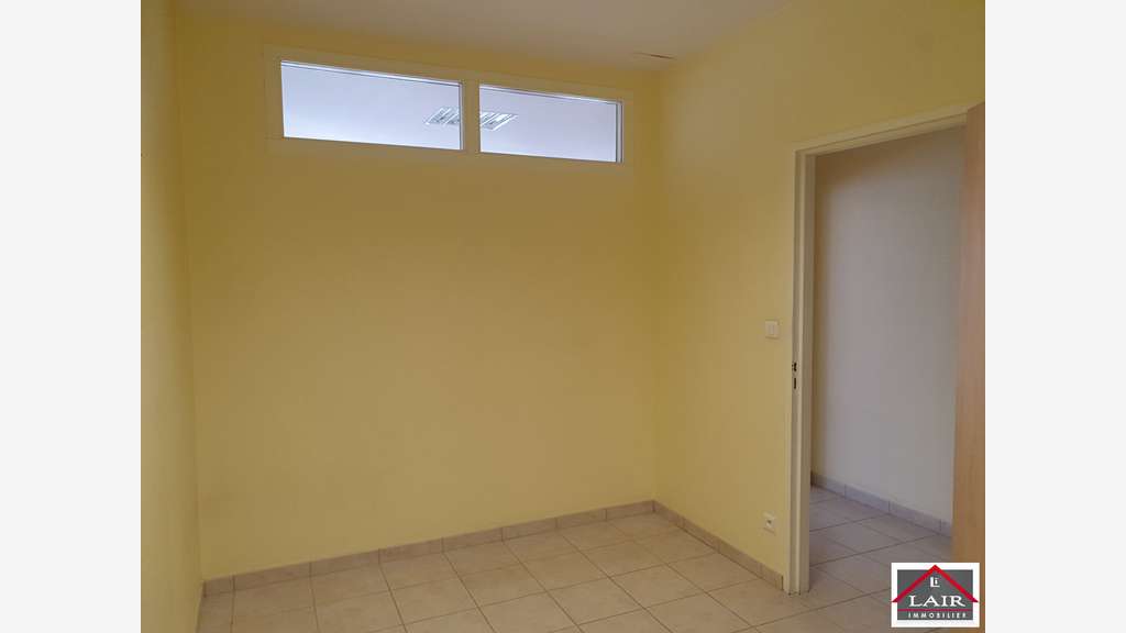 Vente bureau  58m² à Alencon