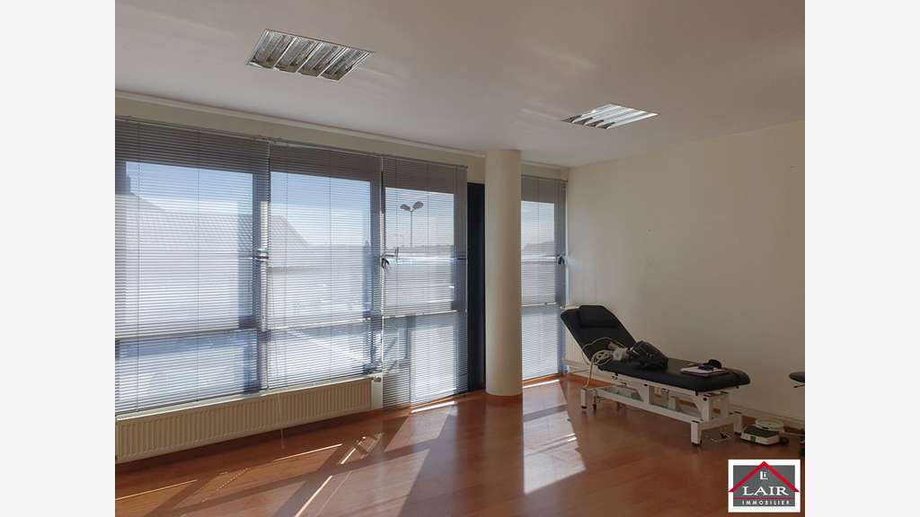 Vente bureau  58m² à Alencon