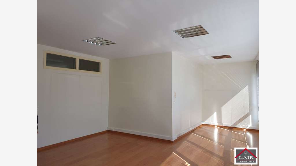 Vente bureau  58m² à Alencon