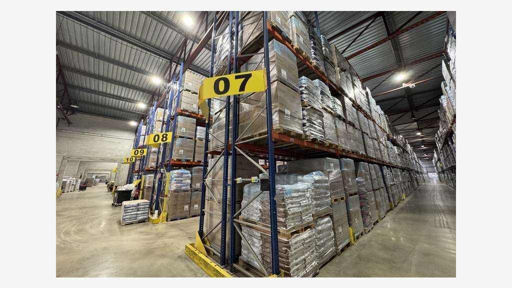 Plateforme logistique 26500m² à vendre à Nîmes