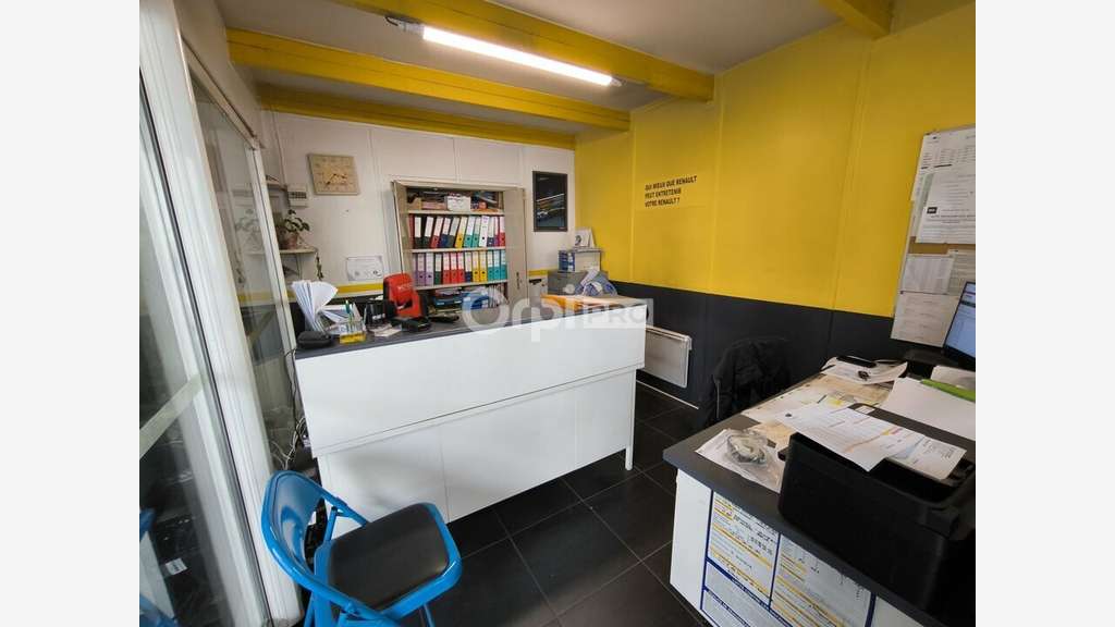Vente bâtiment professionnel 400m² à Brive