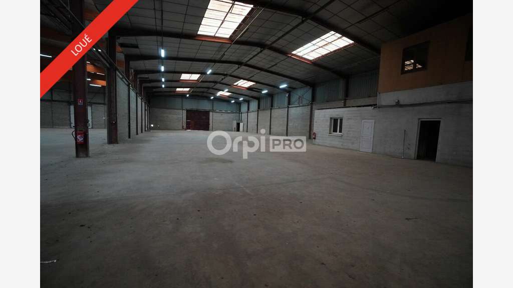 Local d'activité 2250m² à vendre secteur Dijon Est