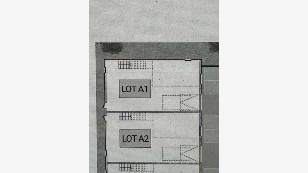 AV local artisanal 381m² à St-Étienne-la-Varenne
