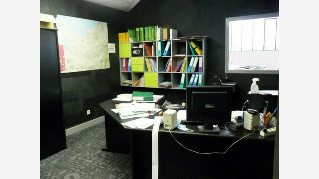 Vente local d'activité 702m² St Sulpice sur Risle