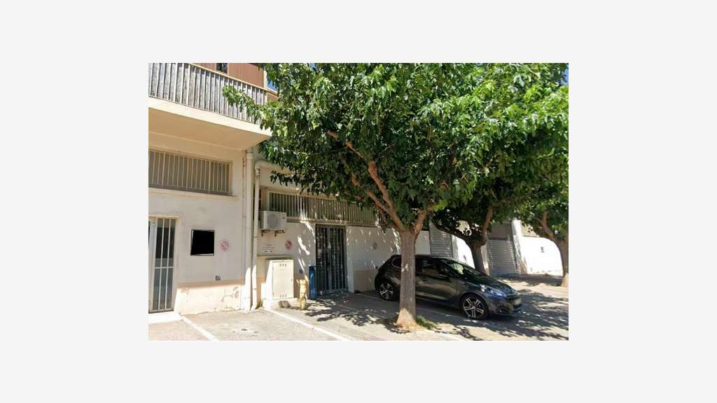 Local d'activité 1100m² de plain-pied à Toulon