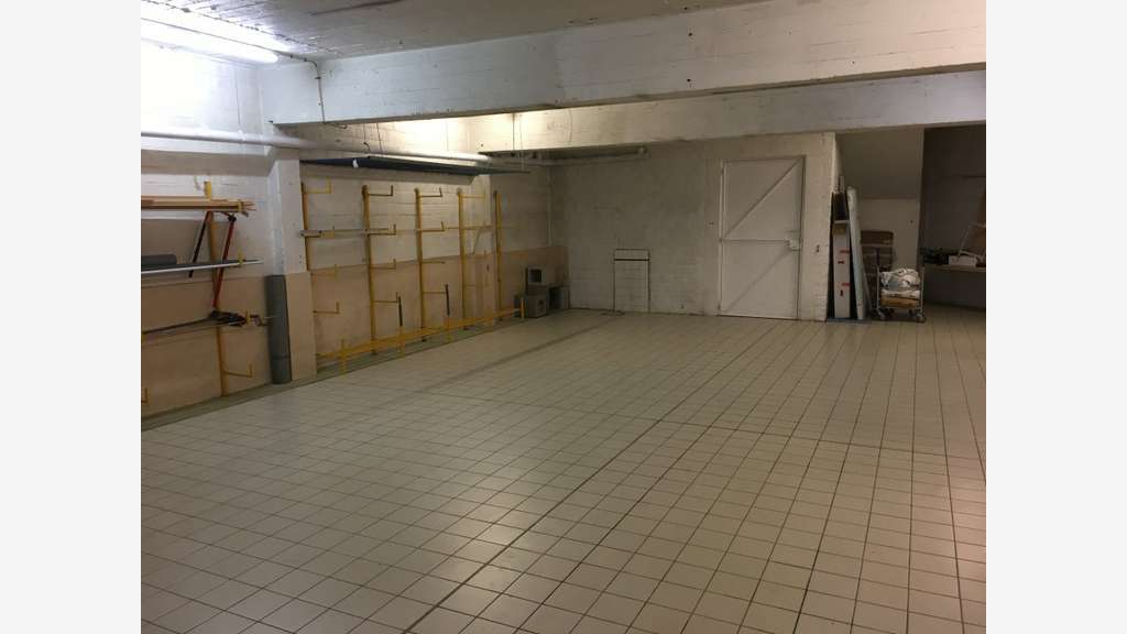 À vendre locaux d'activités 289m² à Tourcoing 