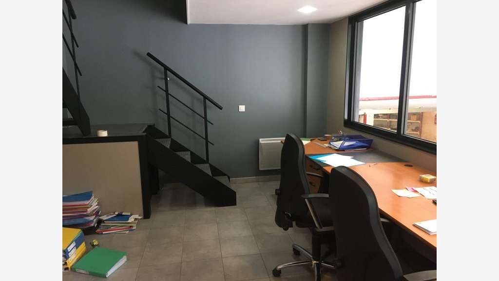 À vendre locaux d'activités 289m² à Tourcoing 
