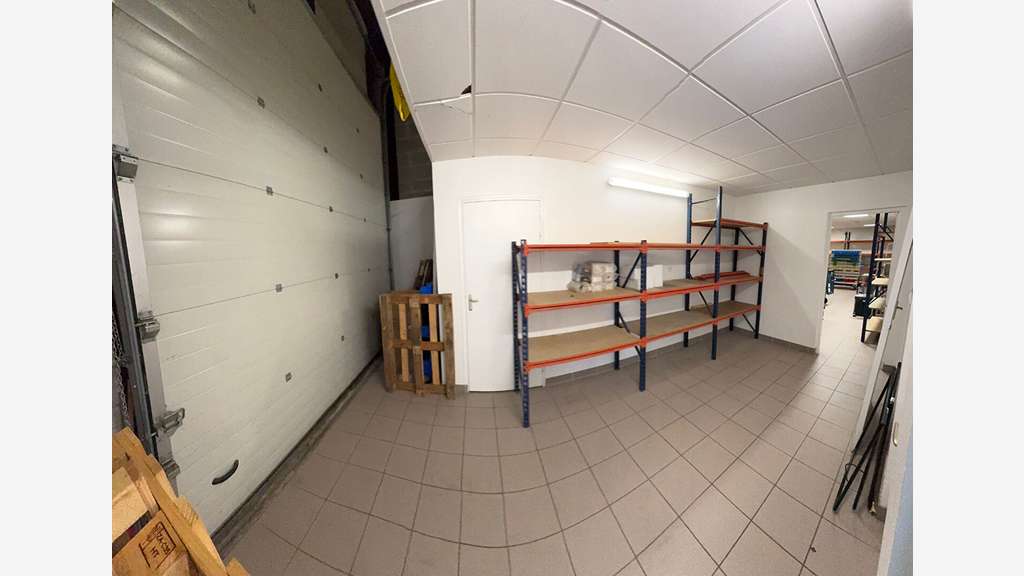 Opportunité Vente local activité 250m² Treillières