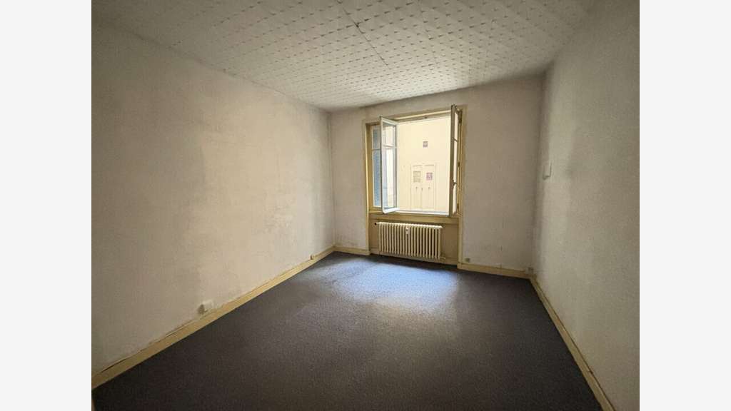 A louer bureaux aménagés de 2282m² à Lyon 69008
