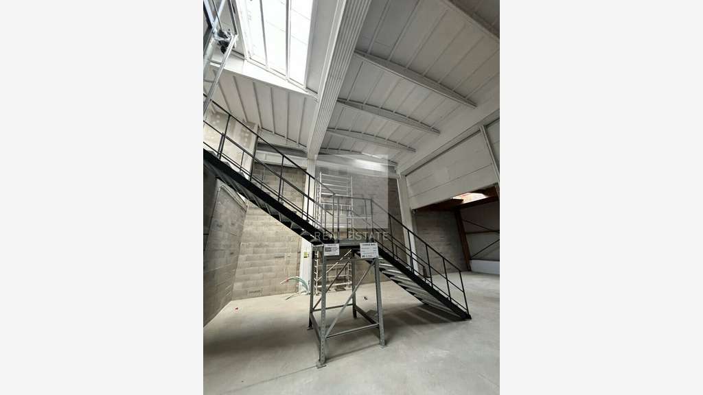 Vente local d'activité 621m² à Villefranche/Saône