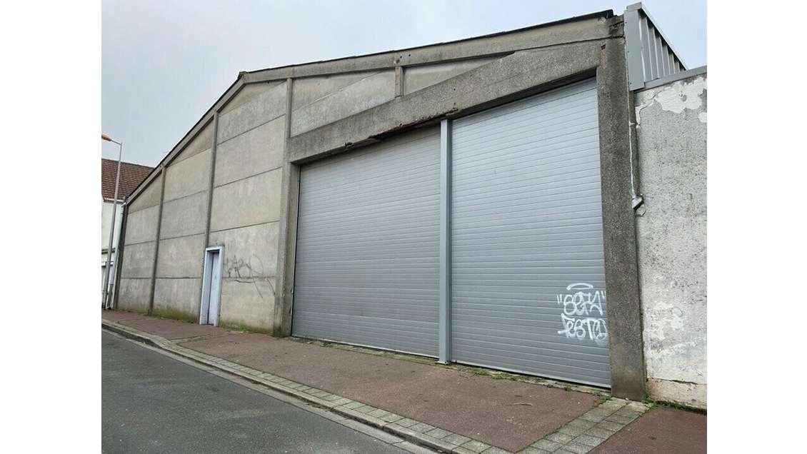 Local d'activités 1000m² à vendre à Calais (62)