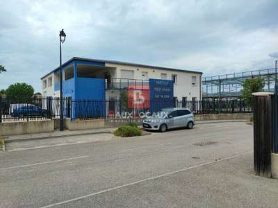 Vente Locaux d'activités - Entrepôts à Charleval