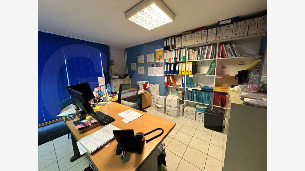 Vente local d'activité 365m² à Ploumilliau