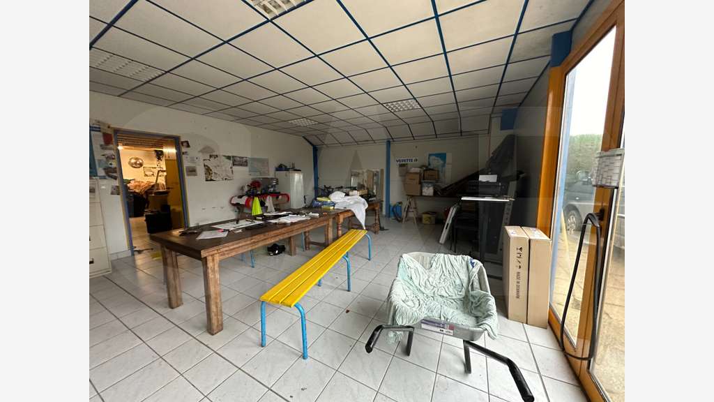 Vente local d'activité 365m² à Ploumilliau