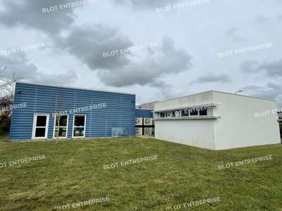 Vente local 560m² à Saint-Hilaire-de-Chaléons
