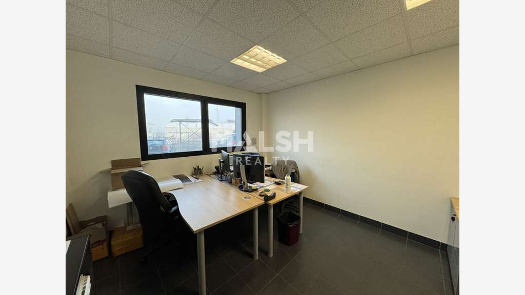 Vente local d'activités 1370m² à Saint-Cyprien