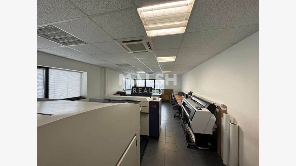 Vente local d'activités 1370m² à Saint-Cyprien