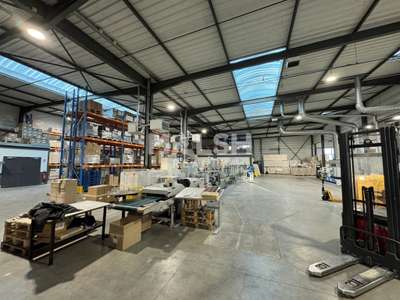 Vente local d'activités 1370m² à Saint-Cyprien