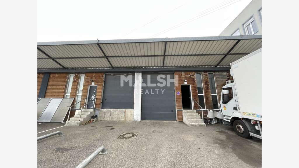 Vente local 215m² ZA Vénissieux Corbas St Priest