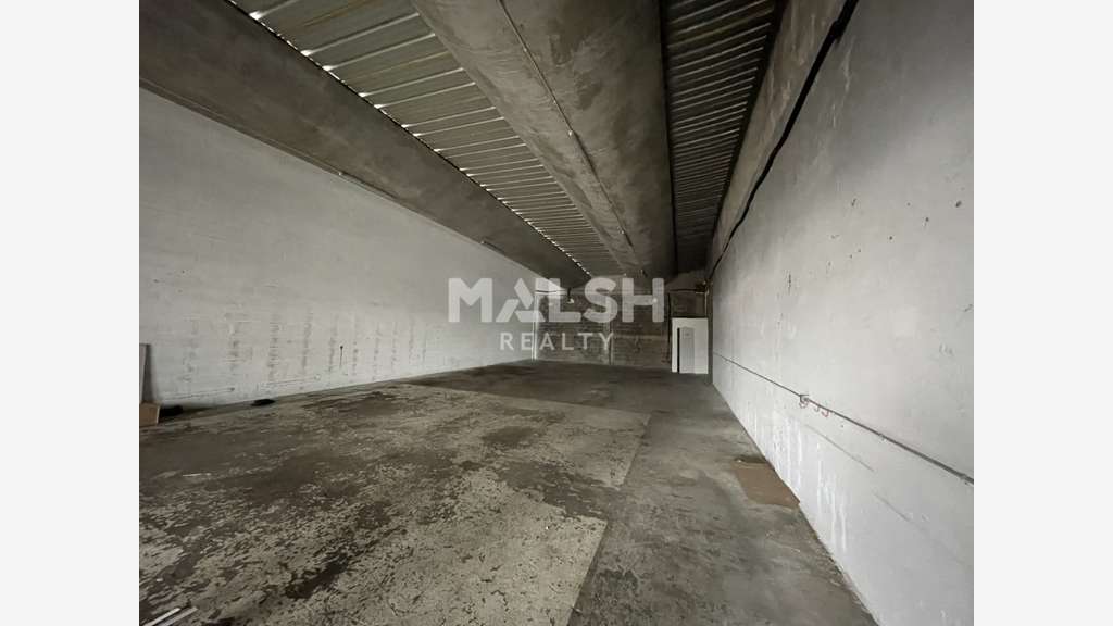 Vente local 215m² ZA Vénissieux Corbas St Priest