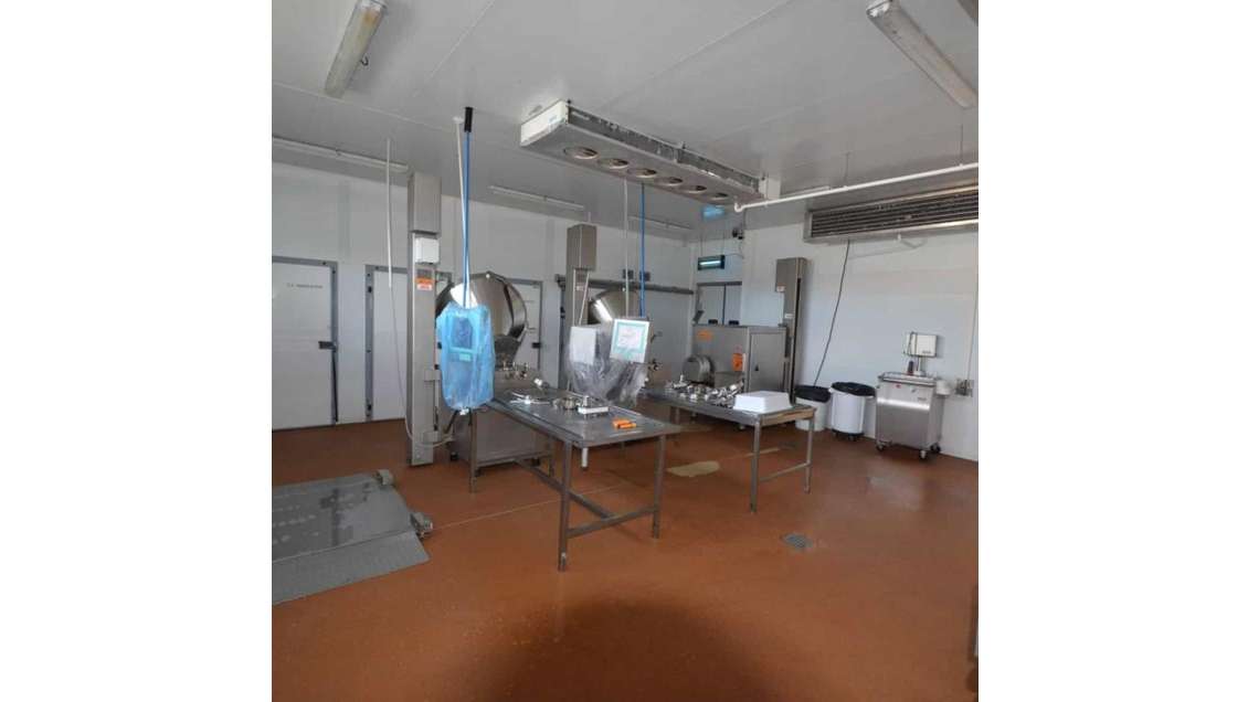 À vendre local agroalimentaire de 802m² en Lozère