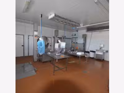 À vendre local agroalimentaire de 802m² en Lozère