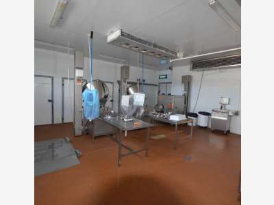 À vendre local agroalimentaire de 802m² en Lozère