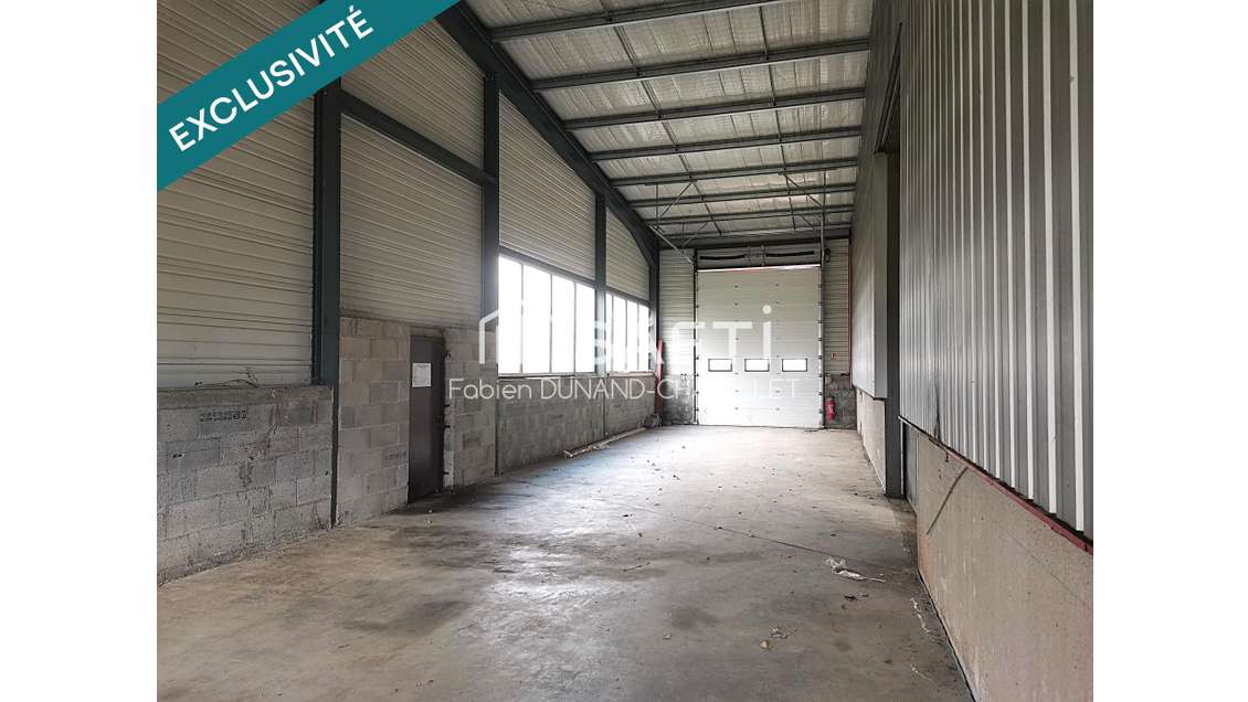 Local rénové fort potentiel à Pont-de-Beauvoisin