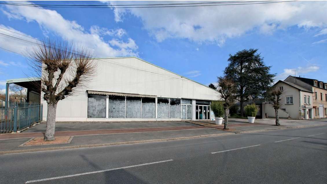 Vente locaux loués 1000m² Bonny-sur-Loire