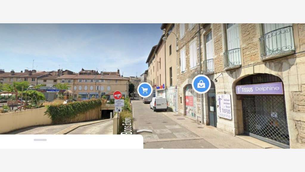 Vente local commercial 120m² à Bourg-en-Bresse