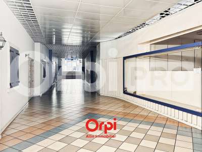 Local professionnel 48m² à vendre à Montluçon