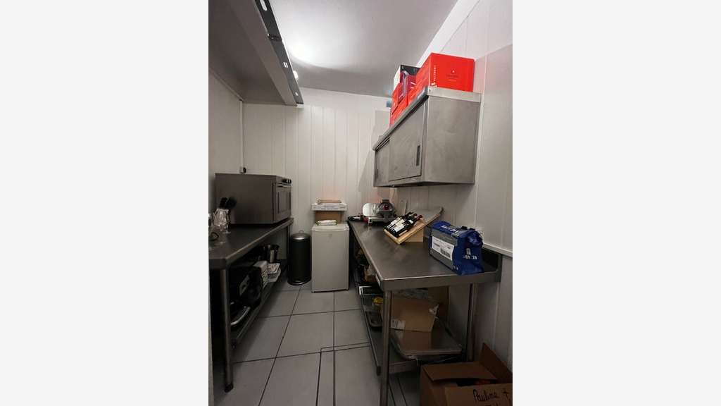 Vend local commercial 108m² Mérignac hyper centre