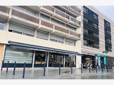 Vend local commercial 108m² Mérignac hyper centre