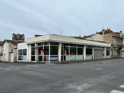 Vente Locaux commerciaux - Boutiques à Cognac