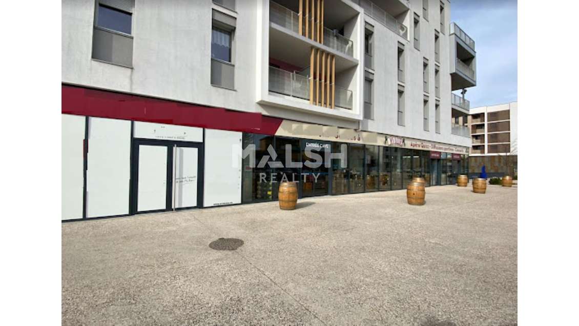 Vente local commercial de 295m² à Sathonay Camp