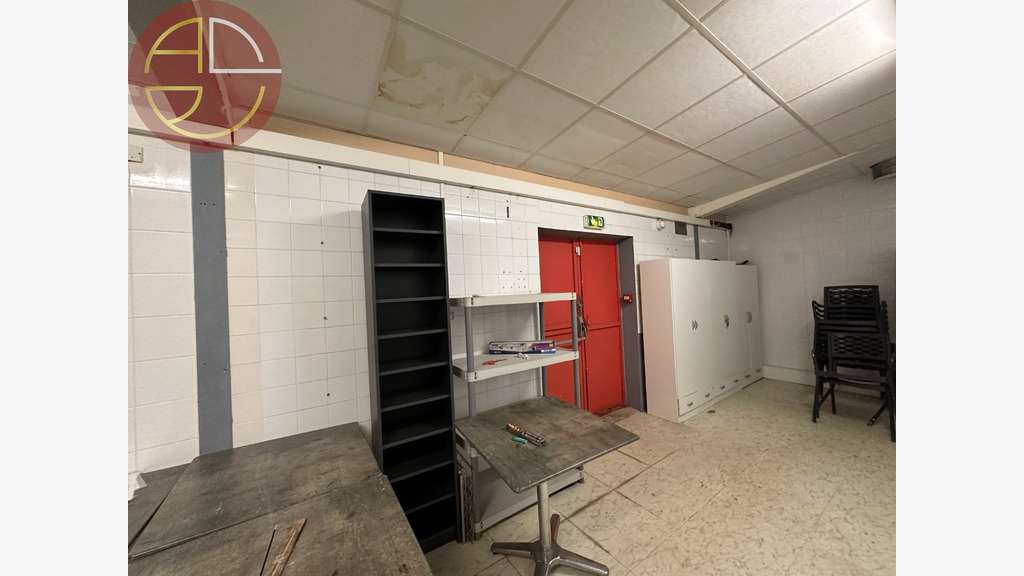 Vente local commercial de 500m² à Cintegabelle