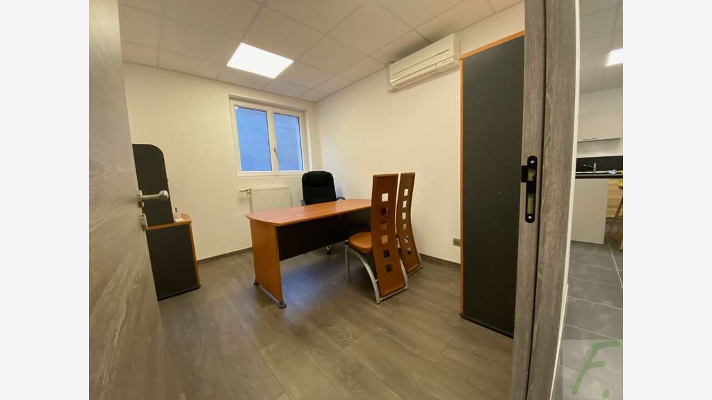 Vente local commercial 100m² à Albertville centre