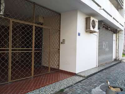 A vendre local commercial de 84m² en Martinique