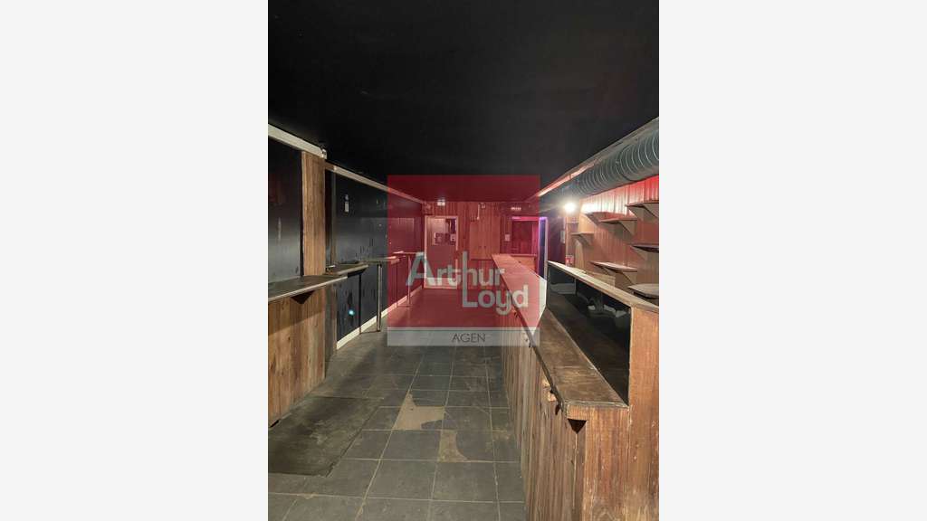 Vente local commercial 71m² à Agen centre